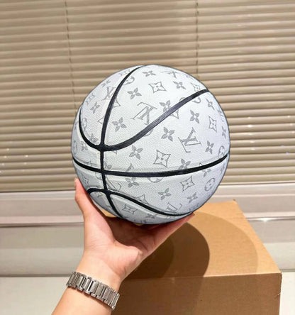 basketball good quality special

 50 dhs

Zain39

♥️♥️♥️