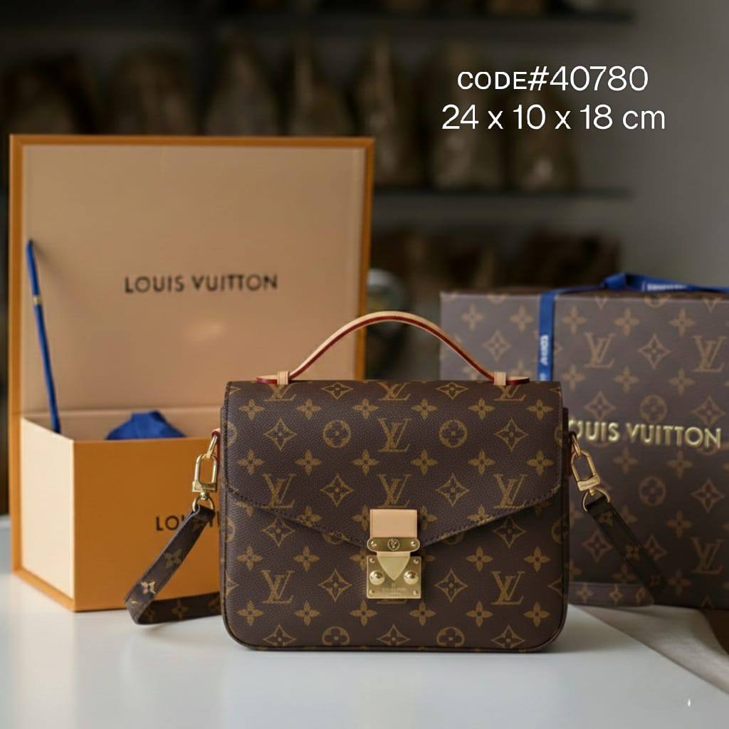 LV
ᴘᴏᴜᴄʜᴇᴛᴛᴇ ᴍᴇᴛɪs
ʜᴀɴᴅʙᴀɢ ɪɴ ᴍᴏɴᴏɢʀᴀᴍ
ɢᴏʟᴅ ʜᴀʀᴅᴡᴀʀᴇ
sɪᴅᴇ : 25 cm
ᴡɪᴛʜ BOX

115 dhs✅

Zain31
♥️♥️♥️