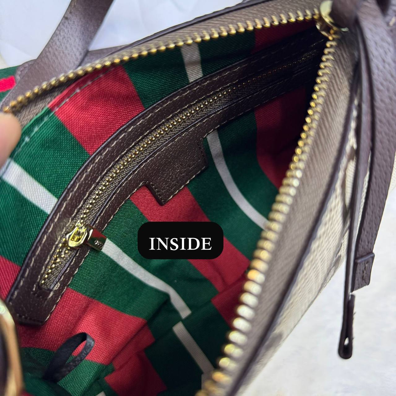 Gucci ᴏᴘʜɪᴅɪᴀ ᴇᴍʙʟᴇᴍ
Sʜᴏᴜʟᴅᴇʀ/ʀᴇᴍᴏᴠᴀʙʟᴇ sᴛʀᴀᴘ
ᴡɪᴛʜ ʙᴏx
🎁🎁🎁

ʟᴇᴀᴛʜᴇʀ
sɪᴢᴇ:𝟐𝟑ᴄᴍ
110 dhs✅

Zain56
♥️♥️♥️