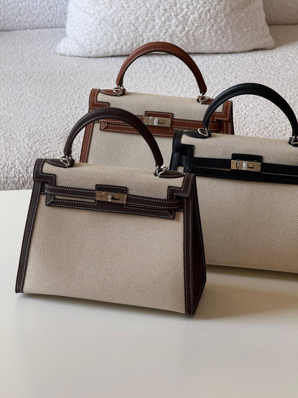 Hermes kelly 25cm💕master quality😍

with box❤️
🎁🎁🎁

480 dhs🪙💚

Zain52
♥️♥️♥️