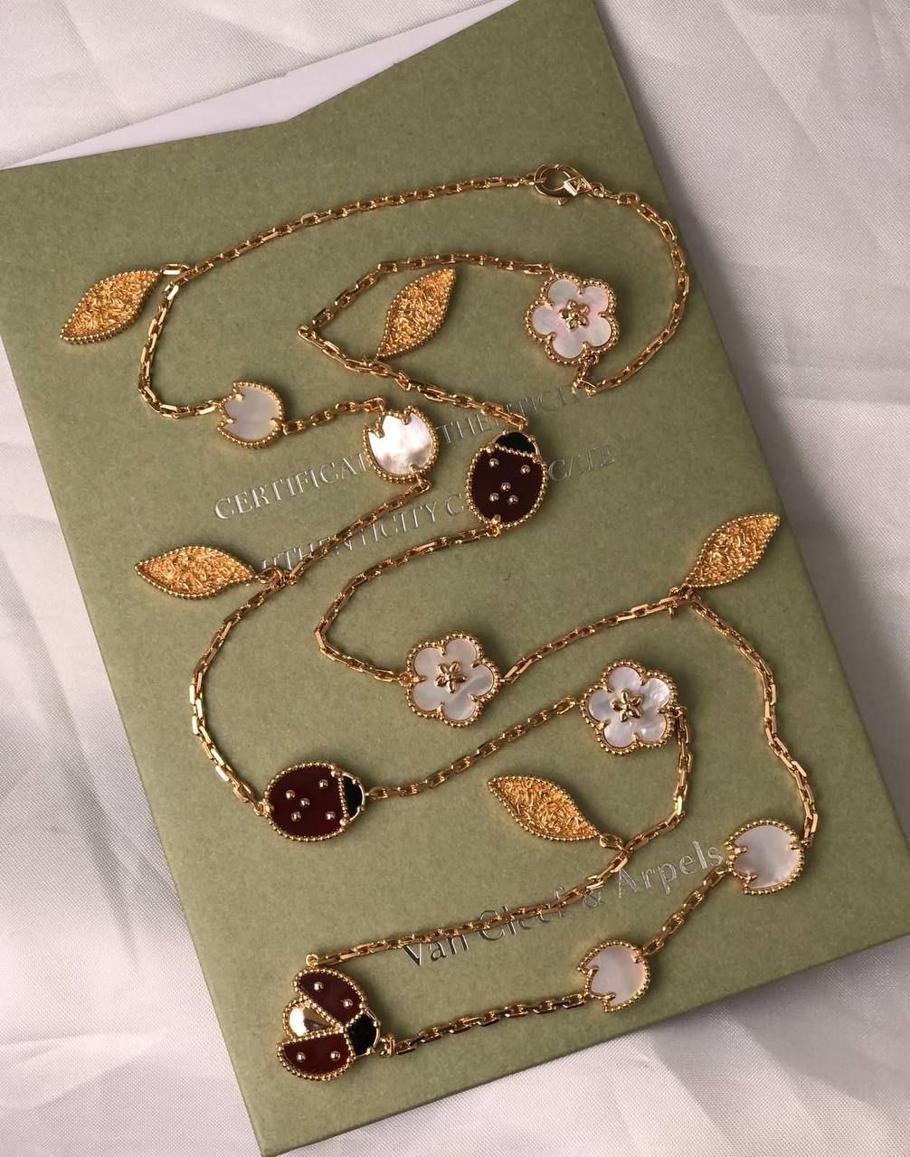 VCA Set⁠💚
Lucky Spring long necklace 15 motifs & 1  Motif earrings with Bracelet & Ring
↗️ *# Super Master Quality ®️*

*445 dhs✅* with *Normal* Box & Bag

Zain106
♥️♥️♥️