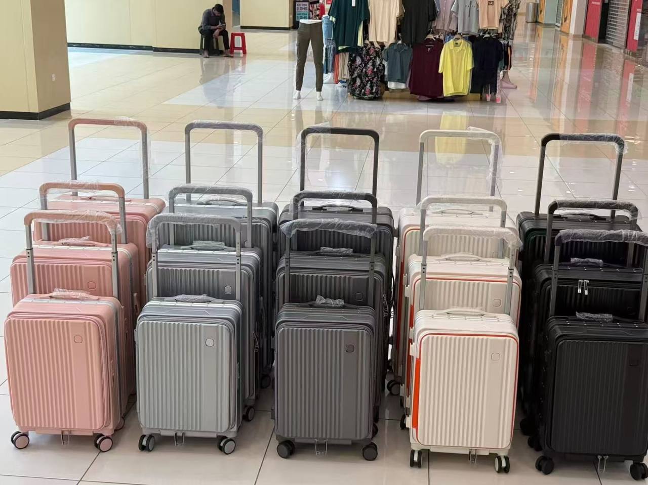 Travel Bags
570 dhs🇦🇪🇦🇪

Zain200
♥️♥️♥️