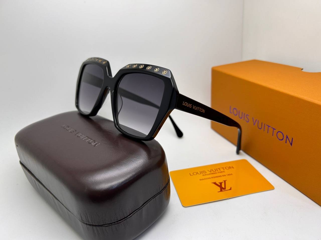 LV
Ladies master quality 
180 dhs✅

Zain126
♥️♥️♥️