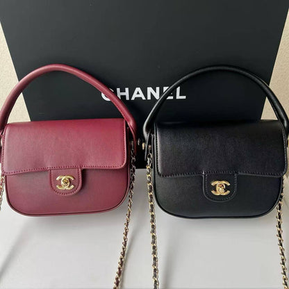 Chanel
Master🌺
Chanel 💕🫶🏼 
290 dhs💓

Zain297
♥️♥️♥️