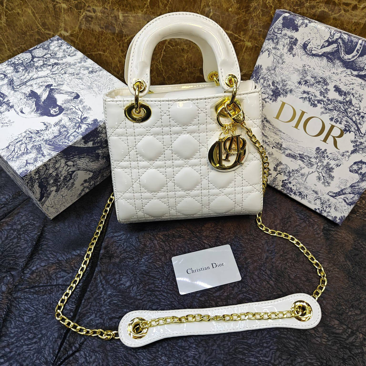 Dior 

Withbox

115 dhs🇦🇪🇦🇪

Zain325
♥️♥️♥️