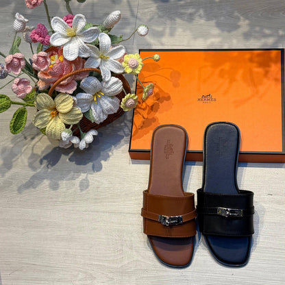 Hermes 
Size 36to41
75 dhs🪙🌨️

Zain263
♥️♥️♥️