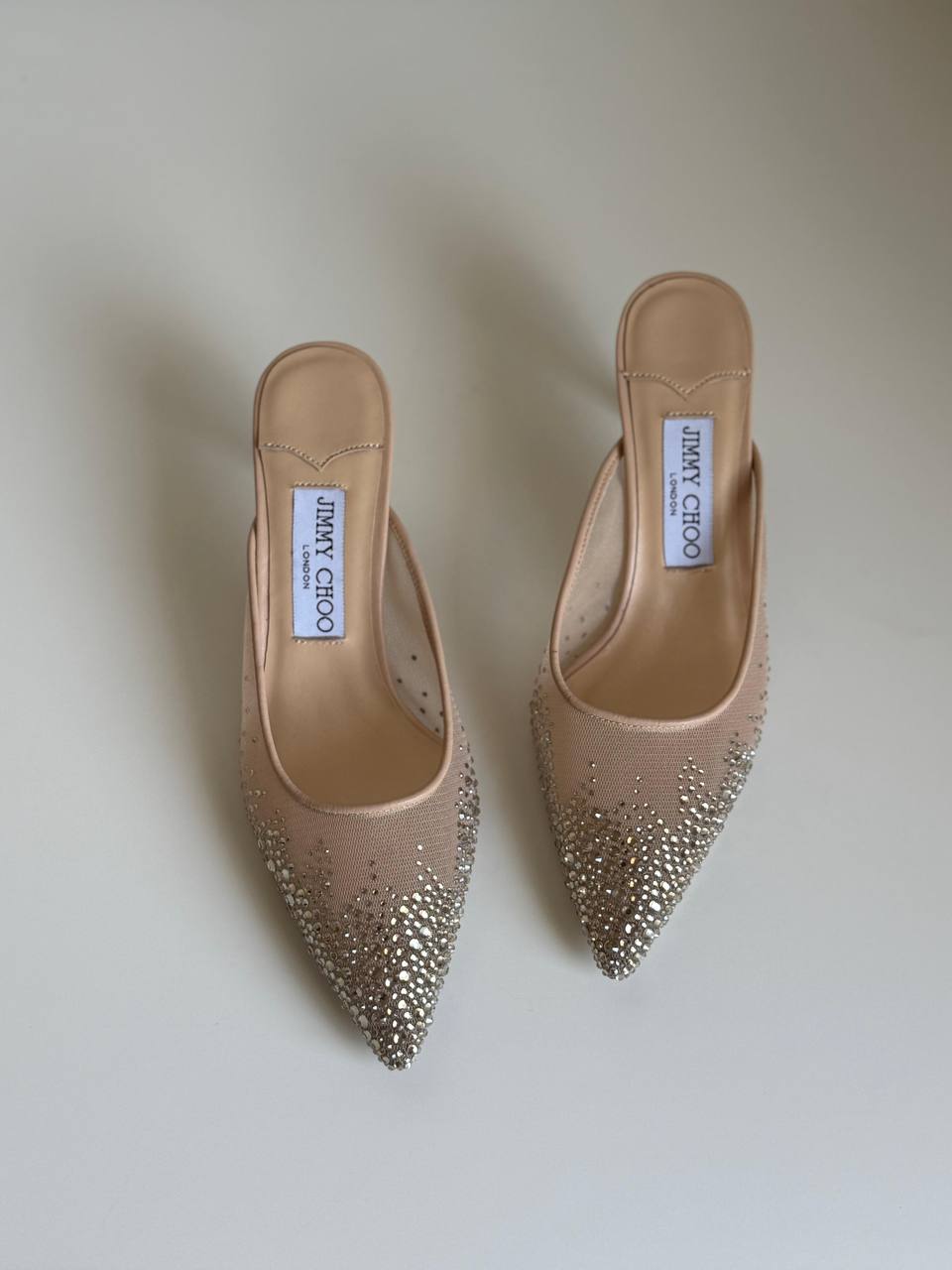 Jimmy Choo
Super Master
Size 36 to 41
450 dhs✅

Zain288
♥️♥️♥️