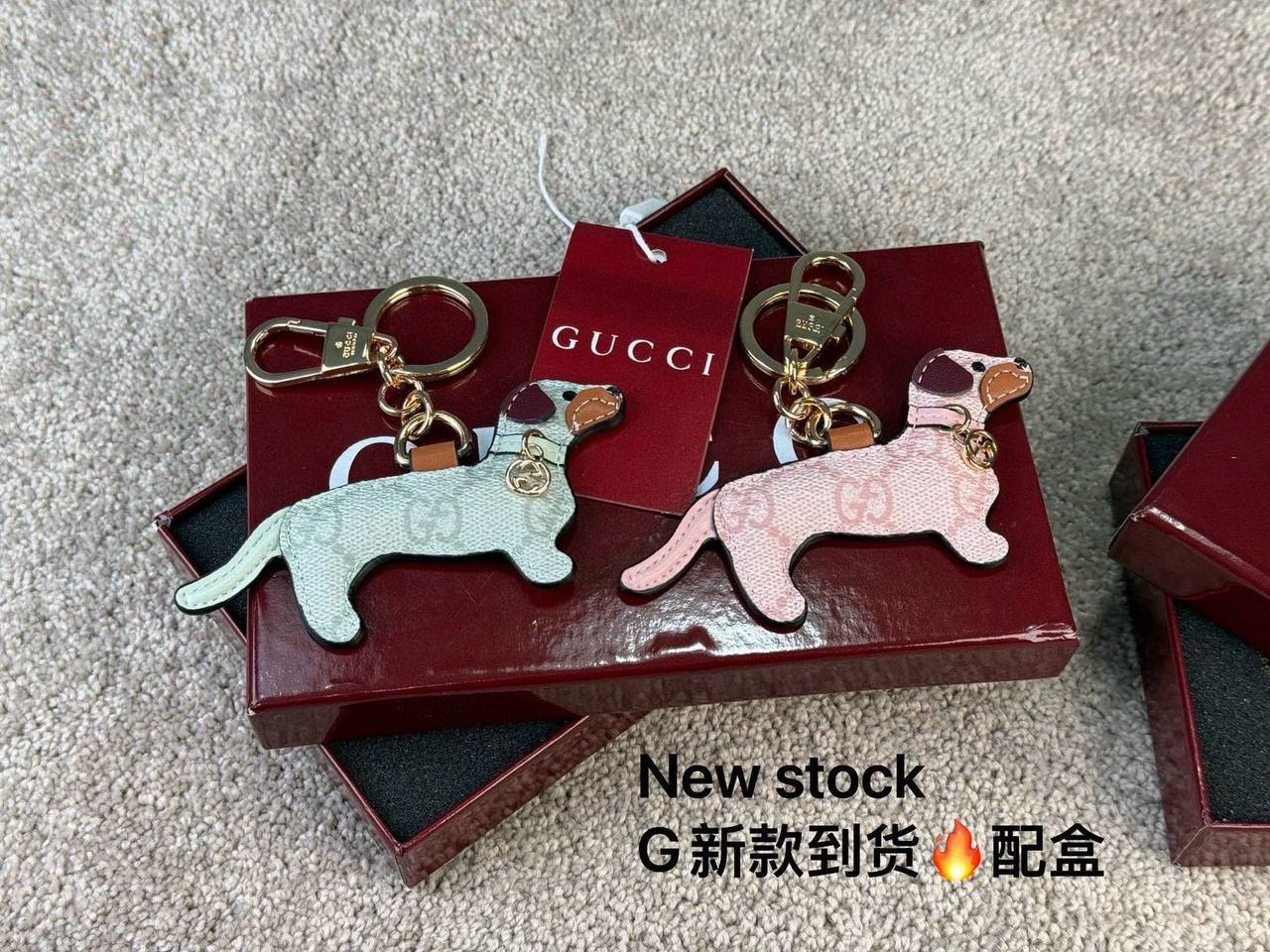 Available now GUCCI BAG CHARM OR KEY CHAIN💕with box 
🎁🎁🎁

80 dhs🪙🖤

Zain228
♥️♥️♥️