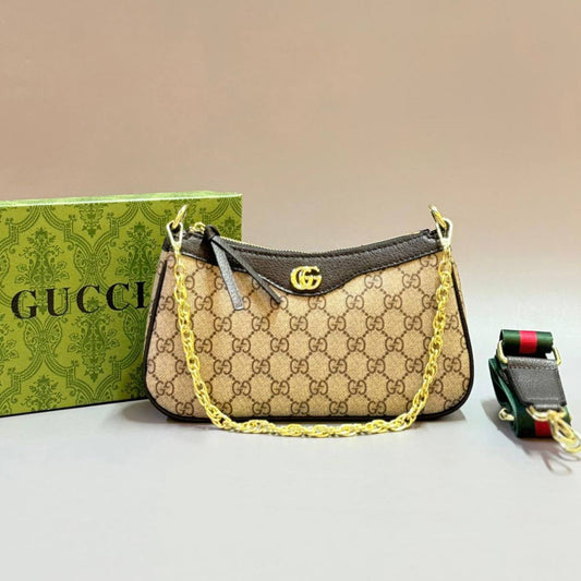 GUCCI 
NEW CAME GOOD QUALITY 
WITH BOX 
🎁🎁🎁

95 dhs🪙💕

SIZE: 25cm

Zain39
♥️♥️♥️