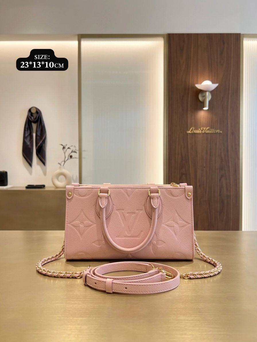 LV
 𝐄𝐚𝐬𝐭 𝐖𝐞𝐬𝐭 
𝐰𝐢𝐭𝐡𝐛𝐨𝐱
🎁🎁🎁

𝐥𝐞𝐚𝐭𝐡𝐞𝐫 𝐦𝐚𝐭𝐞𝐫𝐢𝐚𝐥 
𝐬𝐢𝐳𝐞:23*13*10𝐜𝐦
120 dhs✅

Zain56
♥️♥️♥️