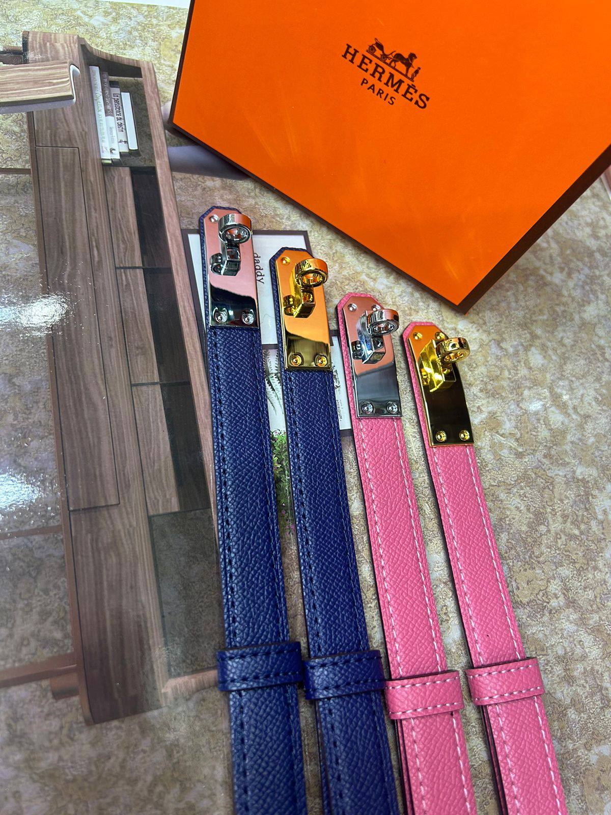 Ladies Belts
55 dhs❣️

Zain190
♥️♥️♥️