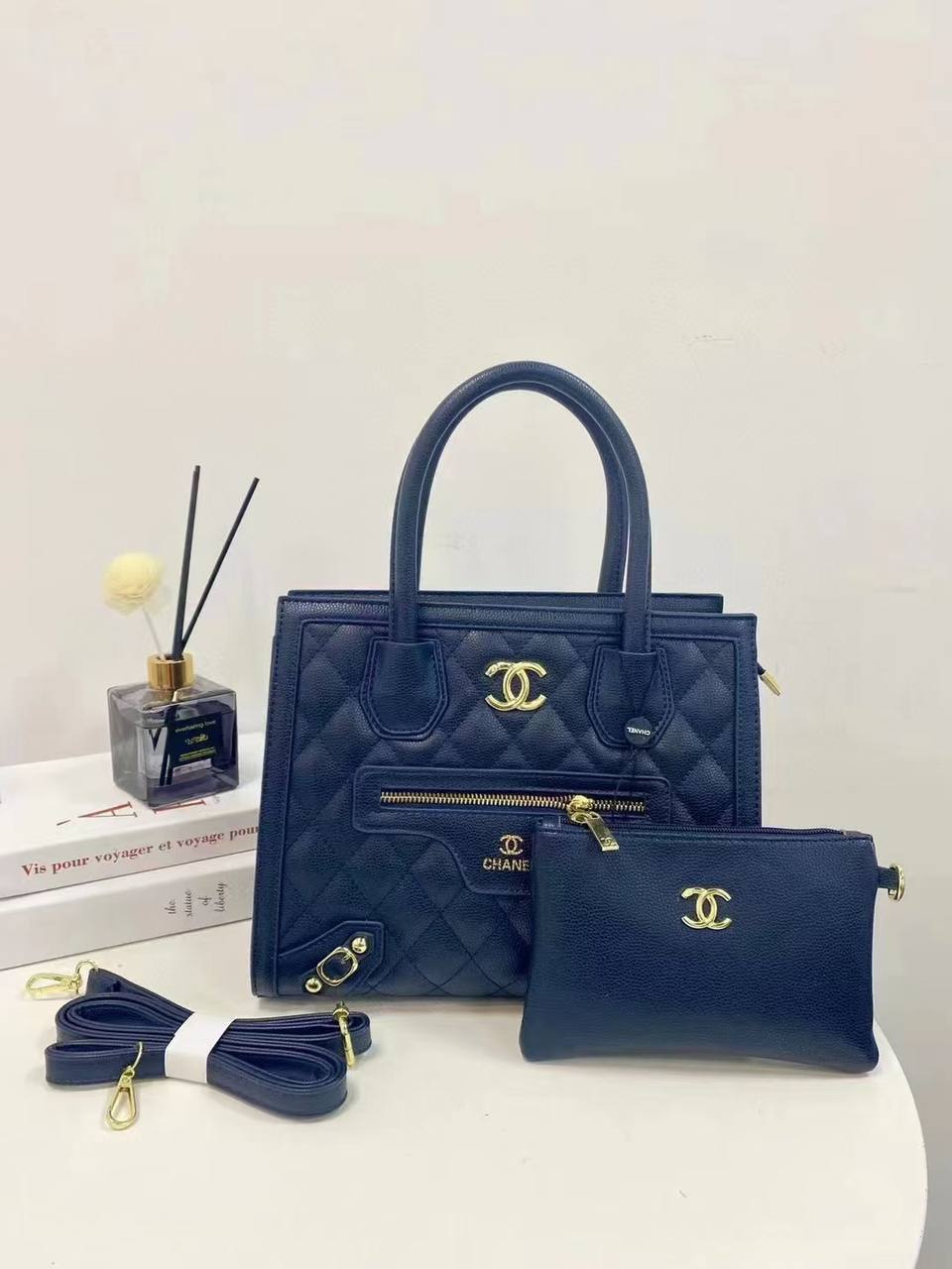 CHANEL
 GOOD quality 
115 dhs✅

Zain200
♥️♥️♥️