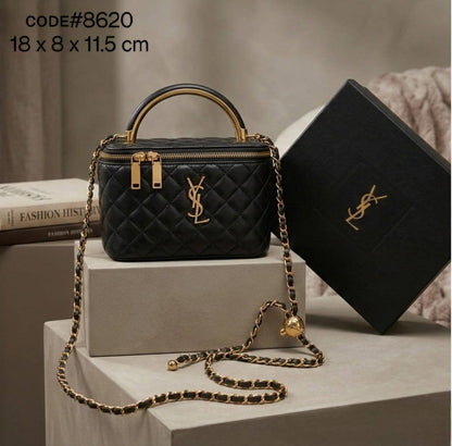YSL - ʏᴠᴇs sᴀɪɴᴛ ʟᴀᴜʀᴇɴᴛ
ᴛᴏᴘ ʜᴀɴᴅʟᴇ ᴠᴀɴɪᴛʏ ʙᴀɢ
ᴄᴀʟғsᴋɪɴ ʟᴇᴀᴛʜᴇʀ ᴍᴀᴛᴇʀɪᴀʟ
ᴡɪᴛʜ ᴄʜᴀɪɴ ʙᴇʟᴛ
ʀᴏᴜɴᴅ ʙᴀʟʟ ᴘʀᴇss ᴀᴅᴊᴜsᴛᴀʙʟᴇ
ɢᴏʟᴅ ʜᴀʀᴅᴡᴀʀᴇ
sɪᴢᴇ: 18 cm
ᴡɪᴛʜ BOX
🎁🎁🎁

70 dhs🇦🇪

Zain31
♥️♥️♥️