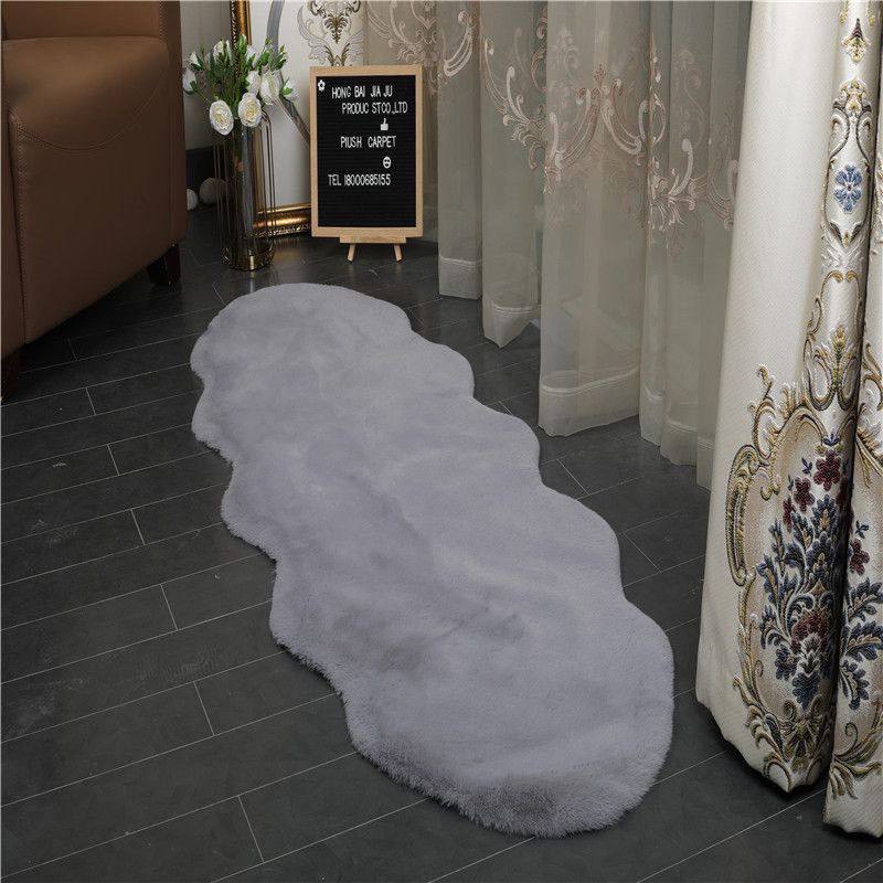 Runner
Far 
Size 180/60
75 dhs🪙💕

Zain99
♥️♥️♥️