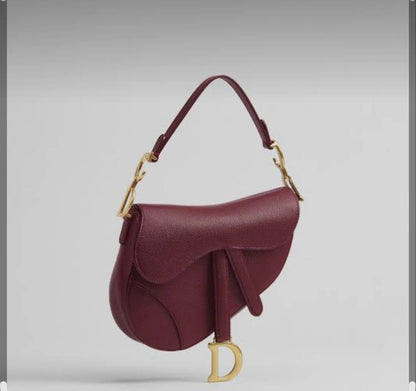 Dior

120 dhs
With box

Zain143
♥️♥️♥️