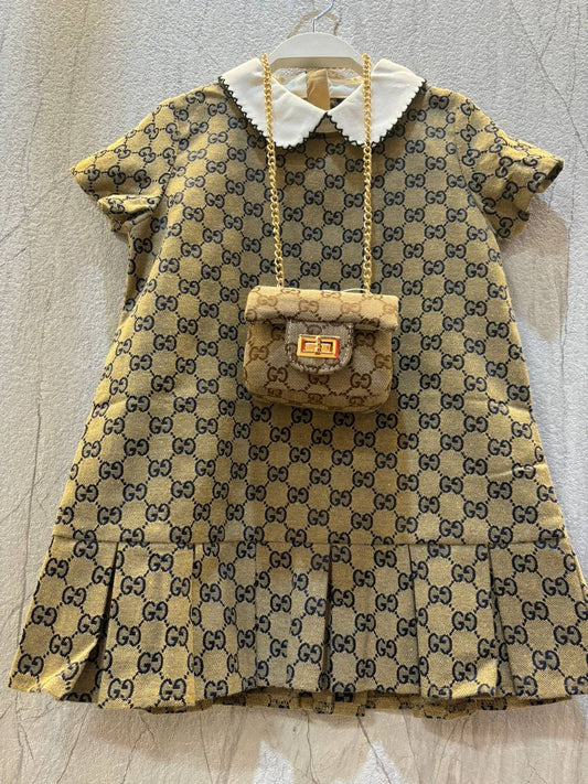 Gucci
dress 1-10y 130 dhs🇦🇪
bag 80 dhs🇦🇪

Zain151
♥️♥️♥️
