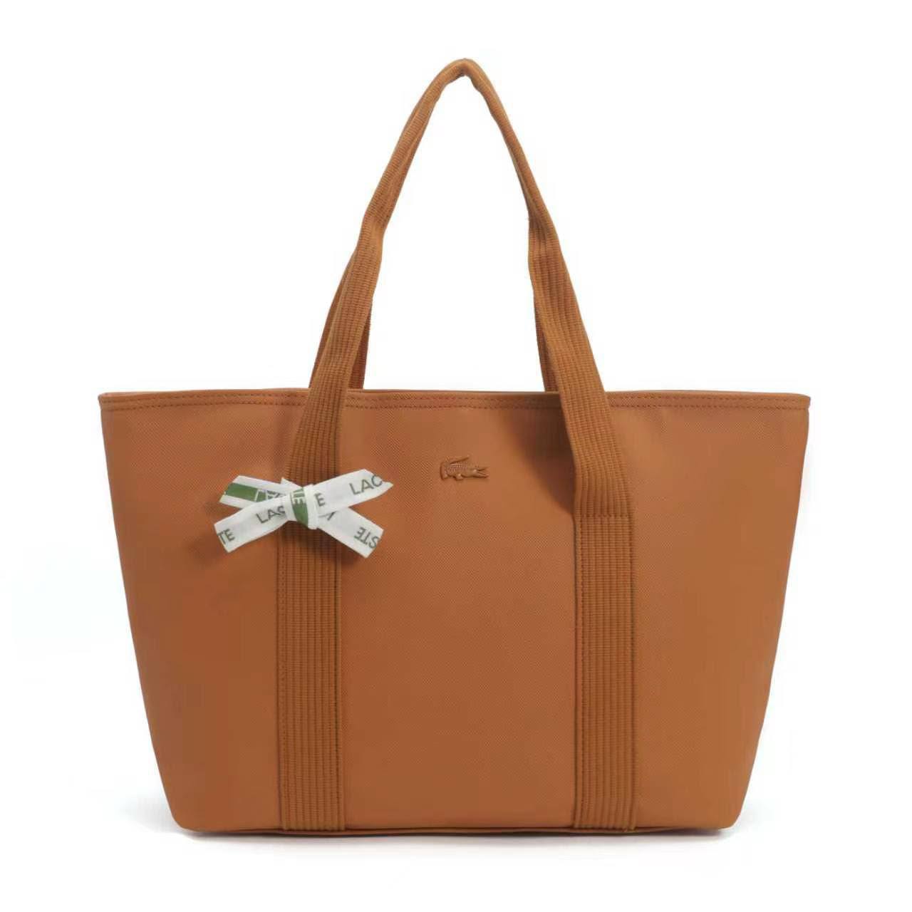 NEW CAME
LACOSTE BAG
GOOD QUALITY
55 dhs🇦🇪🇦🇪

Zain40
♥️♥️♥️