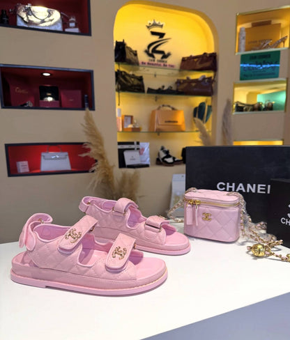 Chanel offer

185 dhs
With boxes

Zain19421

Available also in beige & black

اطلبوها من الوتس المثبت في الأعلى👆🏻👆🏻

تواصلو معنا 👈🏻 Zain 
For order WhatsApp pinned 👆🏻

♥️♥️♥️