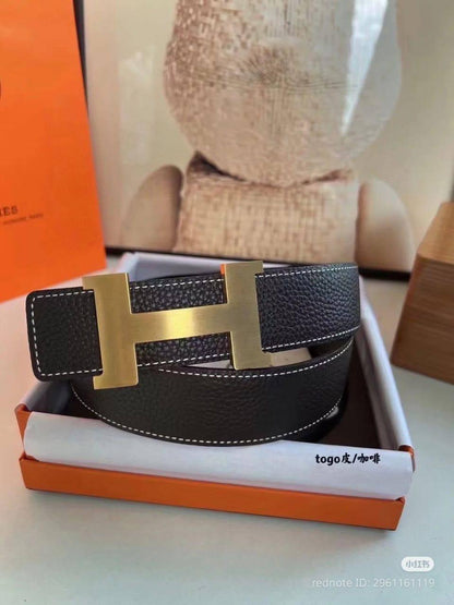 NEW CAME
MAN BELTS 
GOOD QUALITY 🥰
35 dhs🇦🇪🇦🇪
WITH BOX
SIZE: 105,110,115,120,125

Zain40
♥️♥️♥️