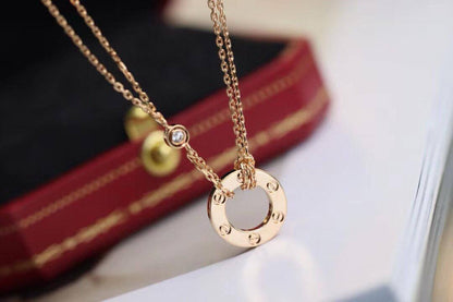 Cartier Necklace* 🍁
Master quality 

60 dhs🪙🖤 normal box 📦

Zain48
♥️♥️♥️
