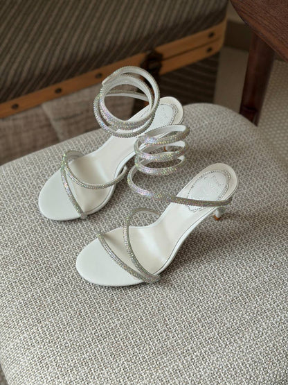 RENE CAOVILLA
Size: 36 to 41
Super master quality 
500 dhs🇦🇪

Zain198
♥️♥️♥️
