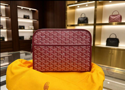 Goyard 
85 dhs✅✅

Zain07
♥️♥️♥️