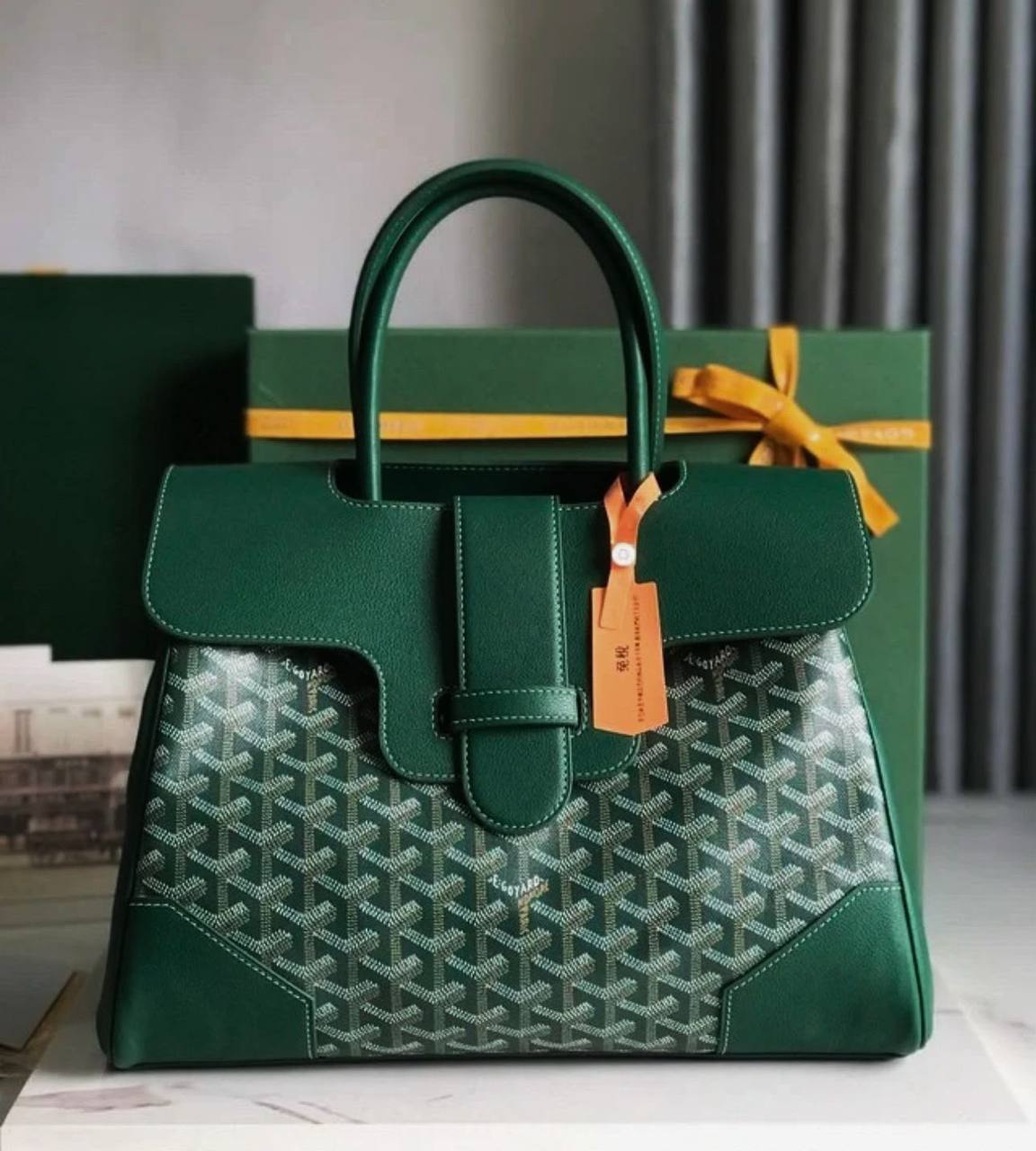 GOYARD 
COPY ONE 
150 dhs🇦🇪🇦🇪

Zain295
♥️♥️♥️