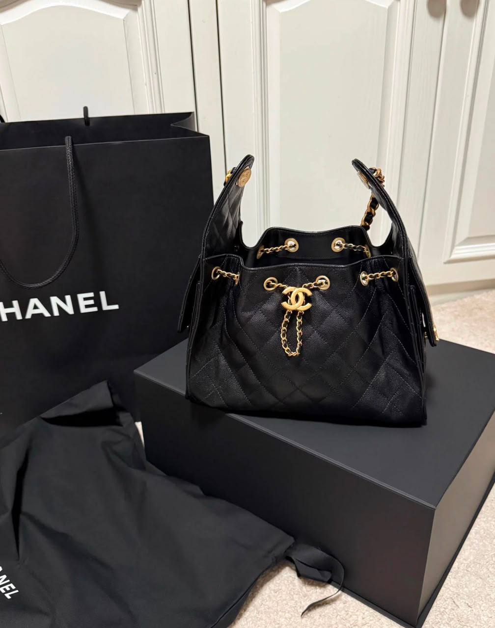 Chanel

95 dhs🇦🇪🇦🇪🇦🇪

size：22cm


Zain35
♥️♥️♥️