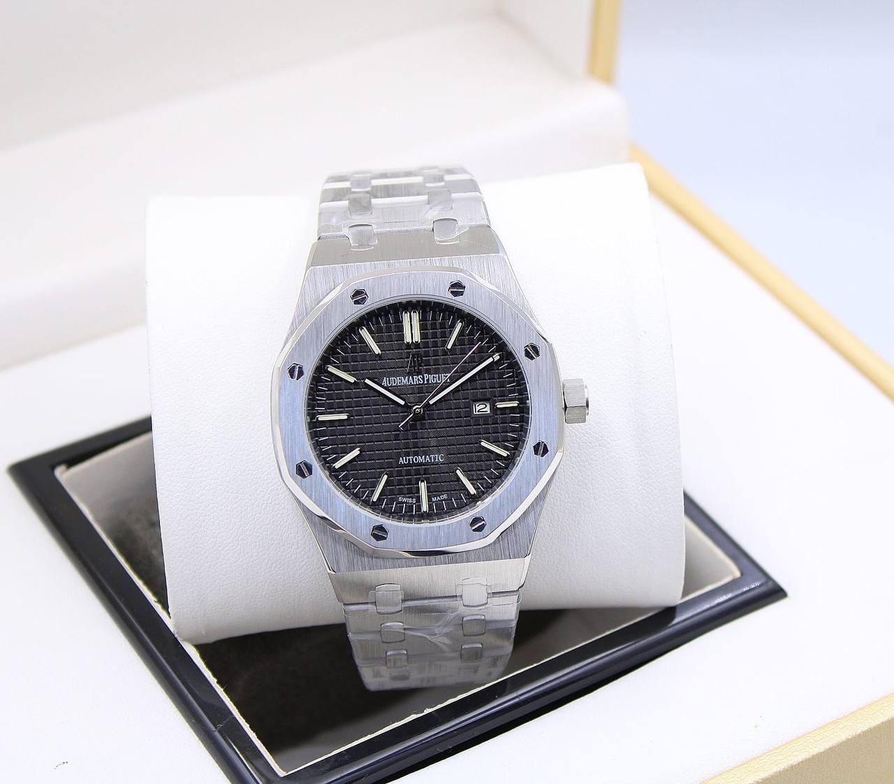 Ap men automatic
220 dhs✅

Zain304
♥️♥️♥️