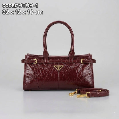 Prada ʙᴏɴɴɪᴇ ʜᴀɴᴅʙᴀɢ
ʟᴀᴍʙsᴋɪɴ ʟᴇᴀᴛʜᴇʀ ᴍᴀᴛᴇʀɪᴀʟ
ɢᴏʟᴅ ʜᴀʀᴅᴡᴀʀᴇ
ɪᴛ ʜᴀs ᴀ ʙᴇʟᴛ ʟᴏɴɢ sᴛʀᴀᴘ
sɪᴢᴇ : 32 cm

95 dhs🇦🇪🇦🇪

Zain31
♥️♥️♥️