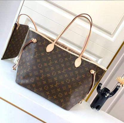 LV
With. Box. 
🎁🎁🎁

High. Quality
250 dhs🪙🌨️

Zain131
♥️♥️♥️