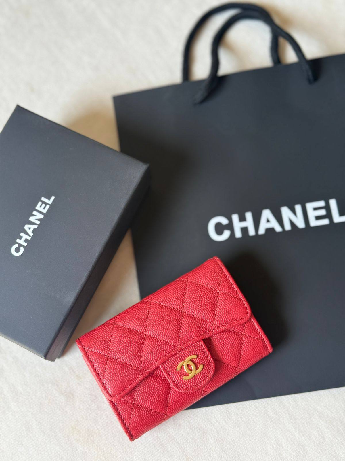 Chanel

Super master

320 dhs🇦🇪🇦🇪

Zain275
♥️♥️♥️