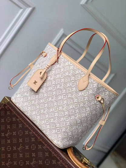 LV Neverfull MM✅
*Size 47 cm*
For Price 👇 WhatsApp✅
0568585901 
0507557372
0552275751 Owner Zain 👌

Zain274
♥️♥️♥️