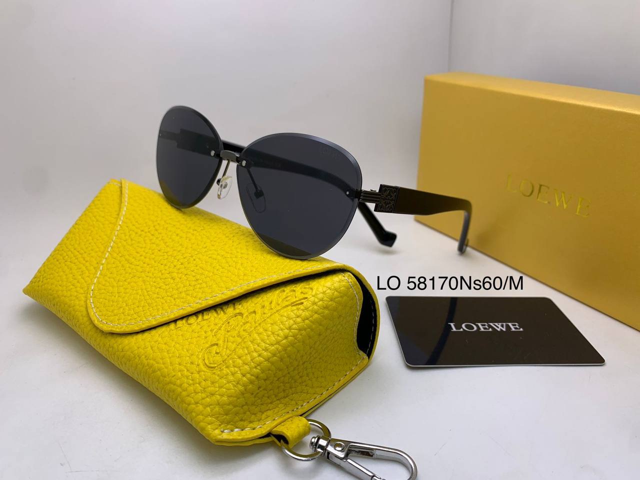 Loewe
70 dhs✅

Zain126
♥️♥️♥️