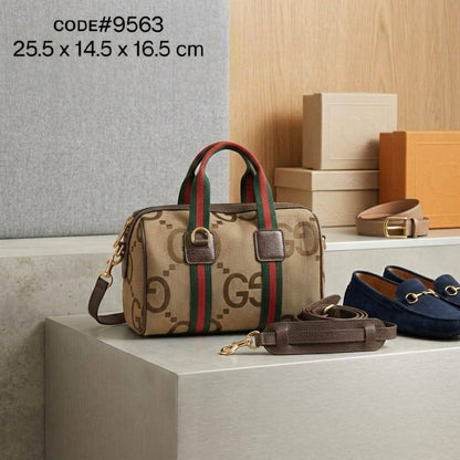 GUCCI ʜᴀɴᴅʙᴀɢ GG
ᴄᴀɴᴠᴀs ᴀɴᴅ ʟᴇᴀᴛʜᴇʀ ᴍᴀᴛᴇʀɪᴀʟ
ᴡɪᴛʜ ʟᴏɴɢ ʙᴇʟᴛ sᴛʀᴀᴘ
sɪᴢᴇ : 25.5 cm

75 dhs💓

Zain31
♥️♥️♥️