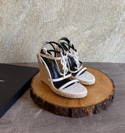 YSL😍
SuperMaster Quality 💯
550 dhs✅
Size: 36-41💥

Zain171
♥️♥️♥️