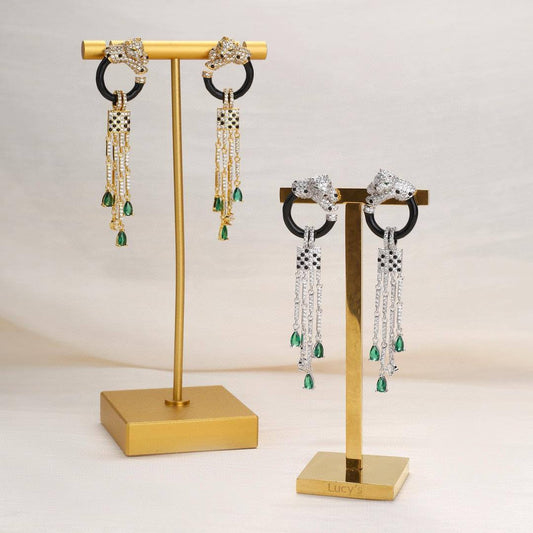 Cartier ❤️‍🔥*
Necklace 🦋
Earring💥
Master quality 💯
With normal boxes 📦 
170 dhs🪙💚
With master box 🗃️ 
220 dhs🪙💚

Zain216
♥️♥️