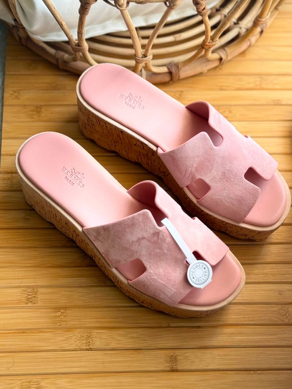 Hermes
Vip Quality
𝗦𝗶𝘇𝗲 𝟯𝟲 𝘁𝗼𝗼 𝟰𝟭 
450 dhs🇦🇪🇦🇪

Zain303
♥️♥️♥️