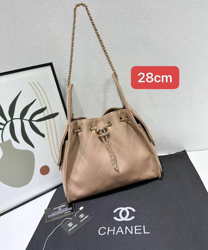 Chanel
110 dhs💓

Zain102
♥️♥️♥️