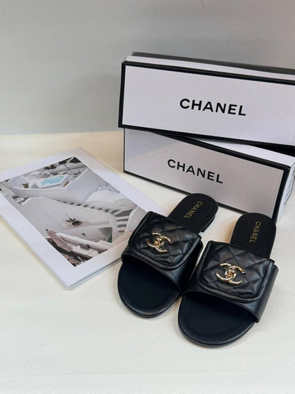 chanel ladies 
Size 36to41
65 dhs🪙💕

Zain236
♥️♥️♥️