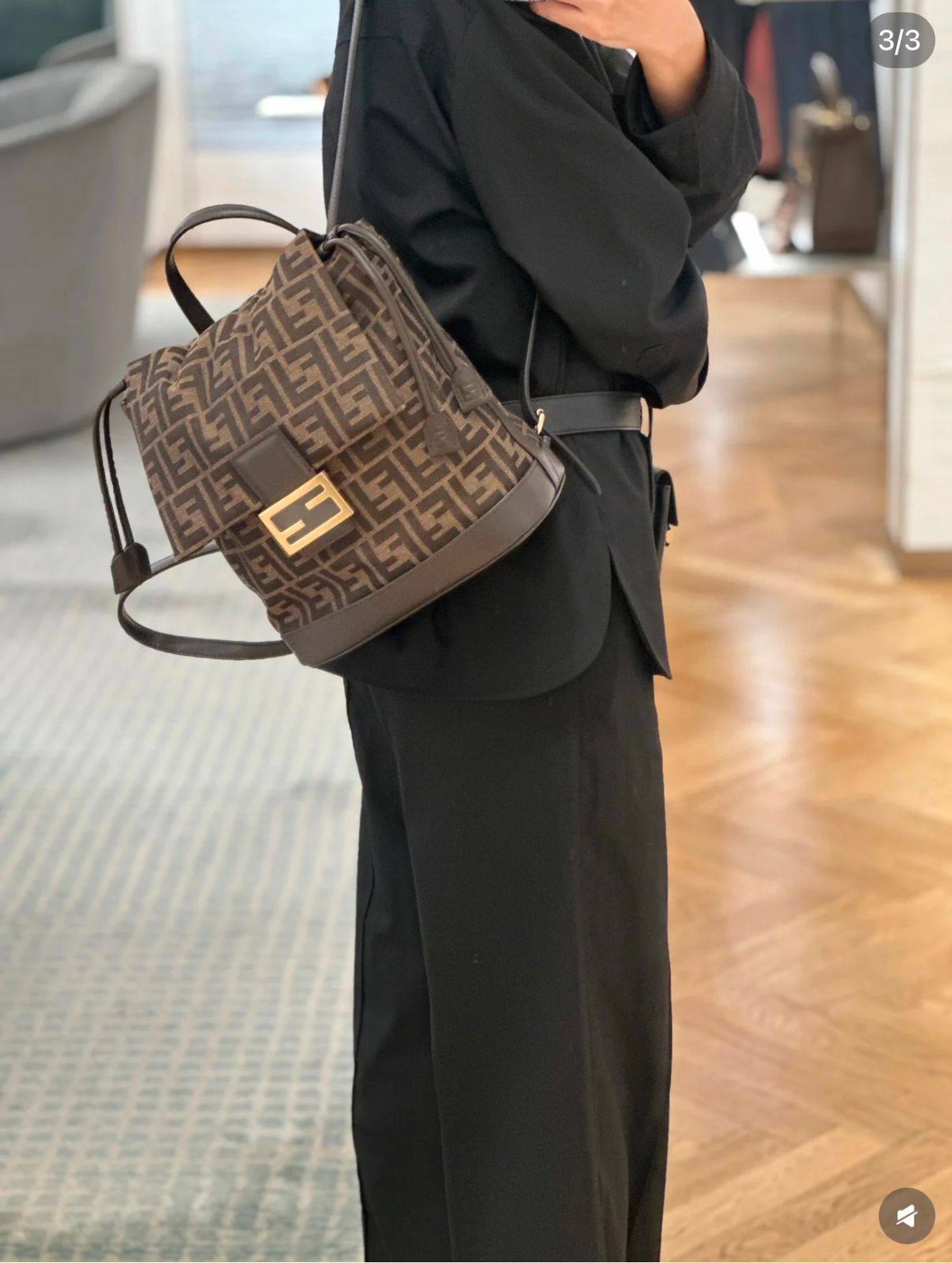 Fendi
✨✨NEW FENDI. ✨✨
115 dhs🪙🌨️

with box
🎁🎁🎁

Zain38
♥️♥️♥️