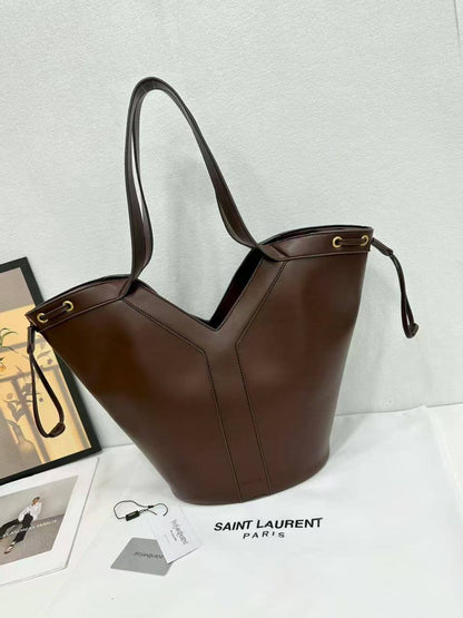 YSL 
HIGH QUALITY 
100 dhs🇦🇪🇦🇪

Zain295
♥️♥️♥️