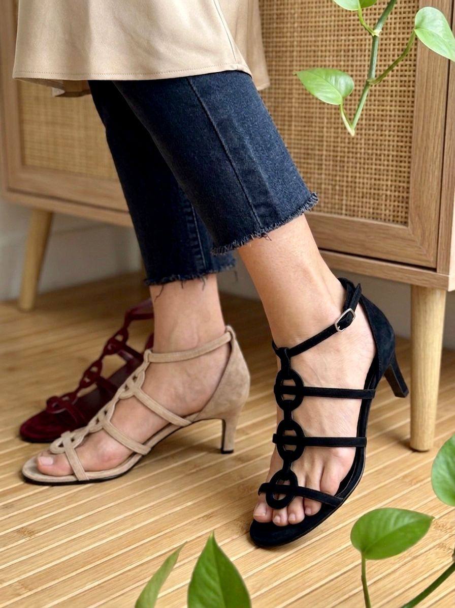 Hermes
Super Master 
𝗦𝗶𝘇𝗲 𝟯𝟲 𝘁𝗼 𝟰𝟭
550 dhs✅

Zain303
♥️♥️♥️