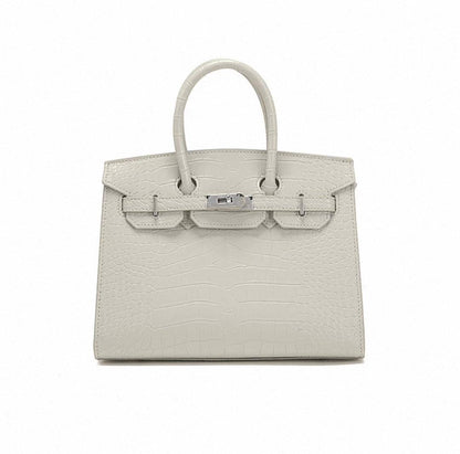 Hermes 

100 dhs🇦🇪🇦🇪

size 25×11×19cm

Zain213
♥️♥️♥️