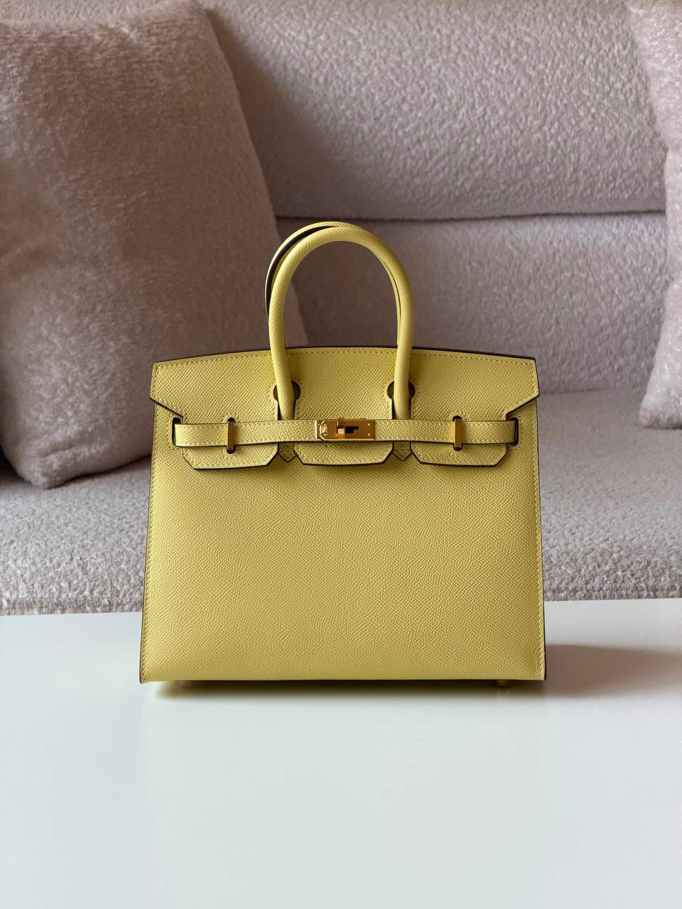 Hermes birkin 25cm💕super master quality😍with box❤️
600 dhs🇦🇪🇦🇪

Zain52
♥️♥️♥️