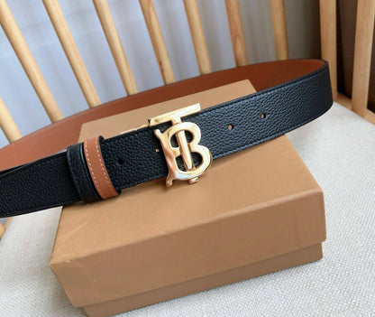 BURBERRY

Master quality

320 dhs🇦🇪🇦🇪

Zain164
♥️♥️♥️