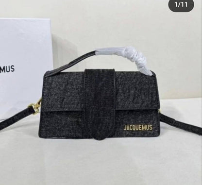 Jacquemus

110 dhs🪙🌨️

Zain143
♥️♥️♥️