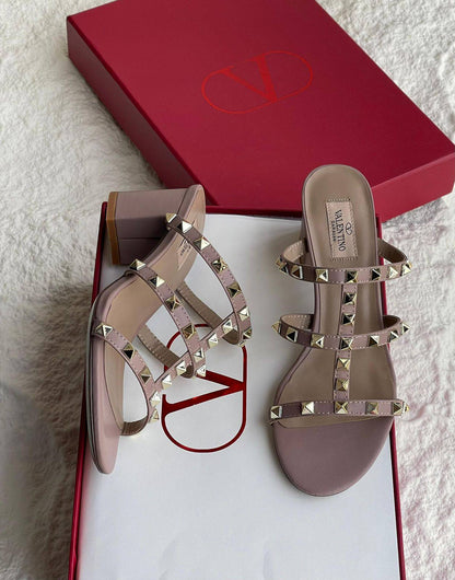 Valentino
SuperMaster Quality 💯
450 dhs🌺
Size:36-41💥

Zain171
♥️♥️♥️