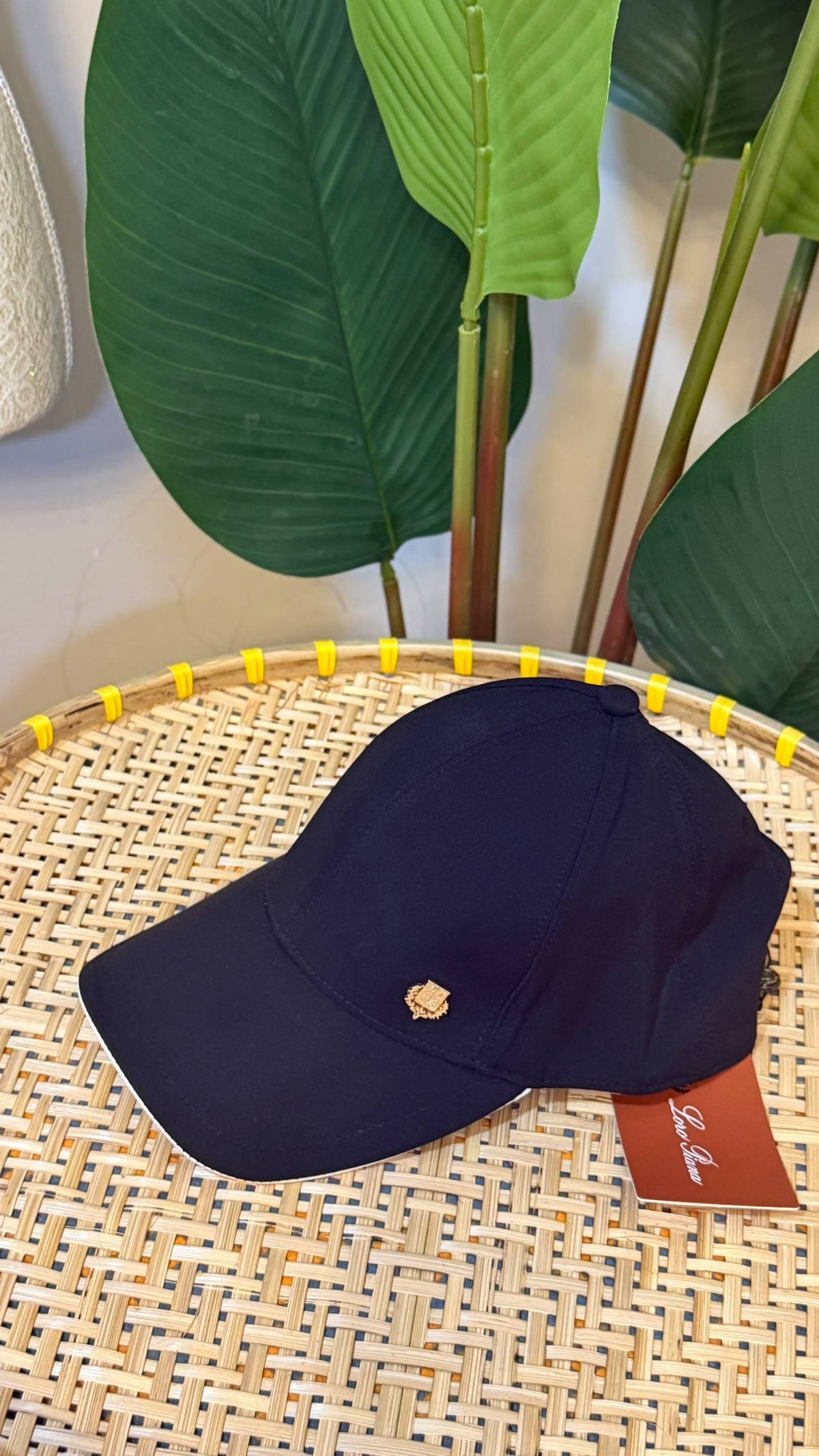 Loro piana

VVIP QUALITY

180 dhs🇦🇪🇦🇪

Zain281
♥️♥️♥️