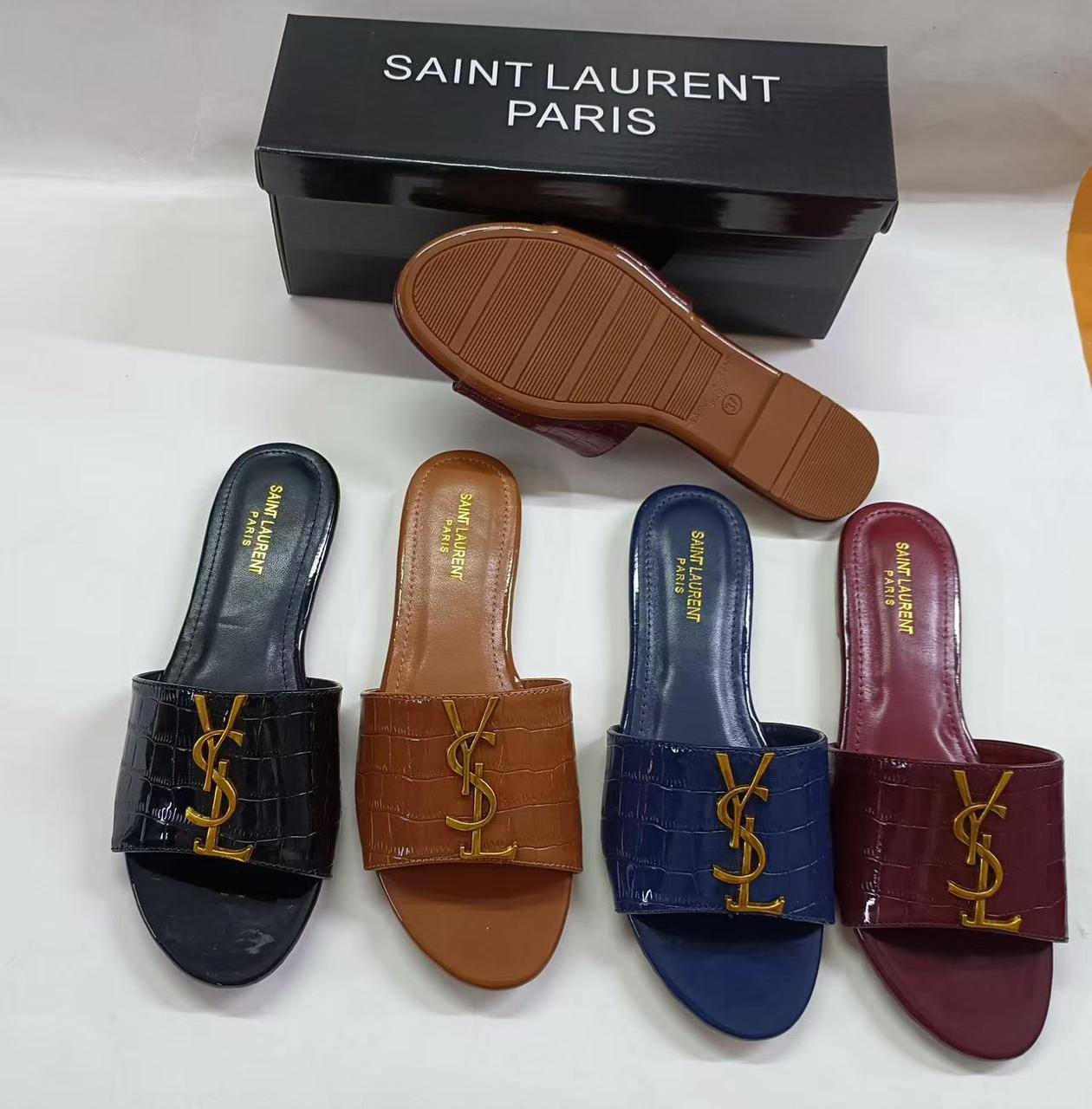 YSL

Size 36-41🔥🔥🌹
60 dhs💓

Zain161
♥️♥️♥️